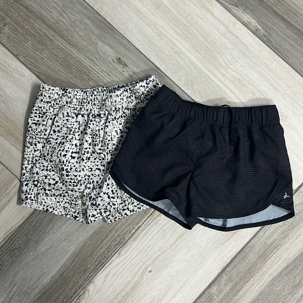 Lot of Two Old Navy Activewear Shorts Size M(8)